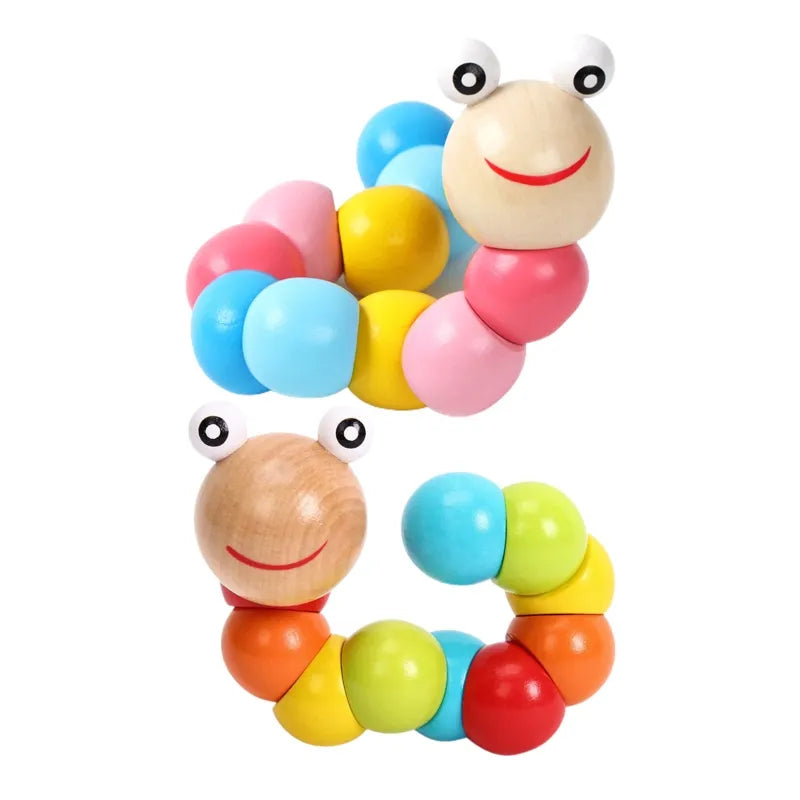 Houten frutsel rups met gekleurde kralen