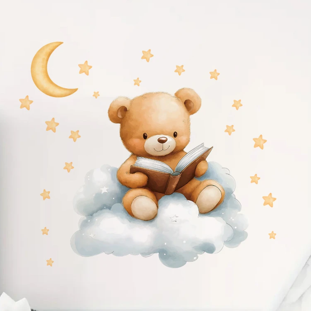 Muursticker 'Lezende Beer op Wolk' detail