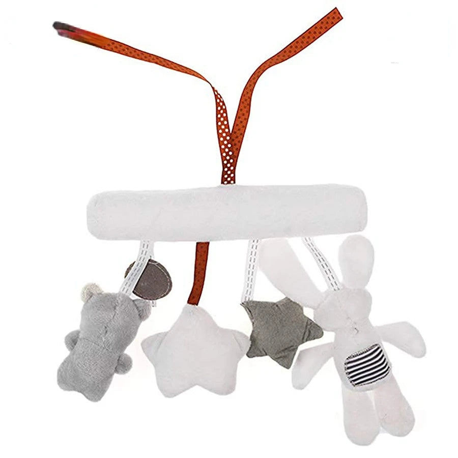 Mobiel met pluche hangers en muziek