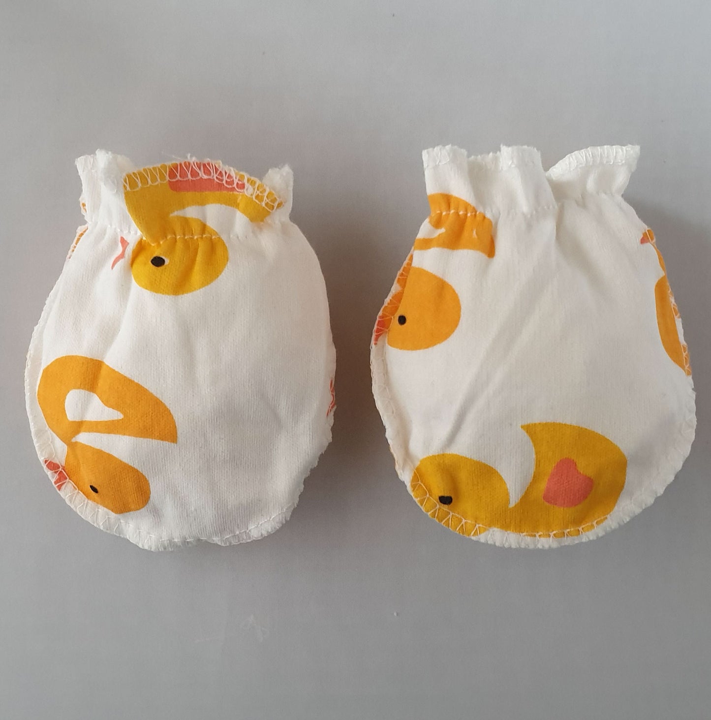 Krab wantjes met badeendjes