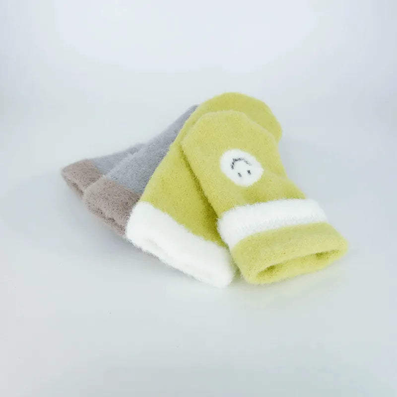 Set van 2 paar sokjes met anti slip bolletjes en cartoon print