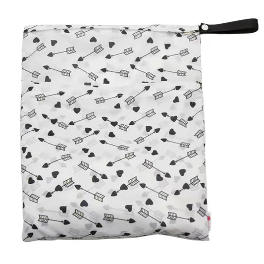 wetbag met pijlen en hartjes print