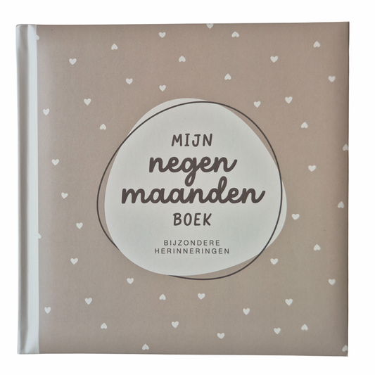 Invulboek "Mijn 9 Maanden Boek" (Hartjes)