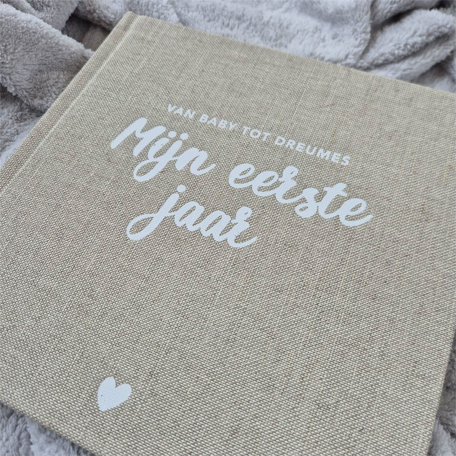 Invulboek 'Mijn Eerste Jaar' (Linnen Kaft)