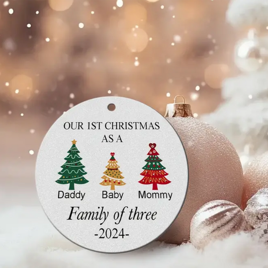 Kerstboom Ornament 'Family of Three, 2024'