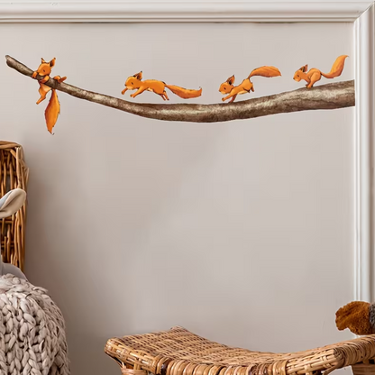 Muursticker 'Eekhoorntjes op Tak'