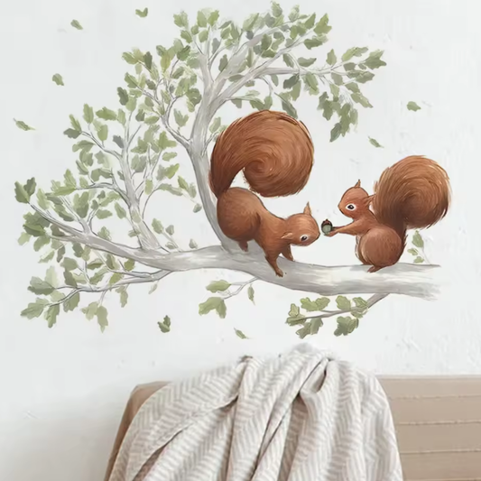 Muursticker 'Eekhoorns in Boom'