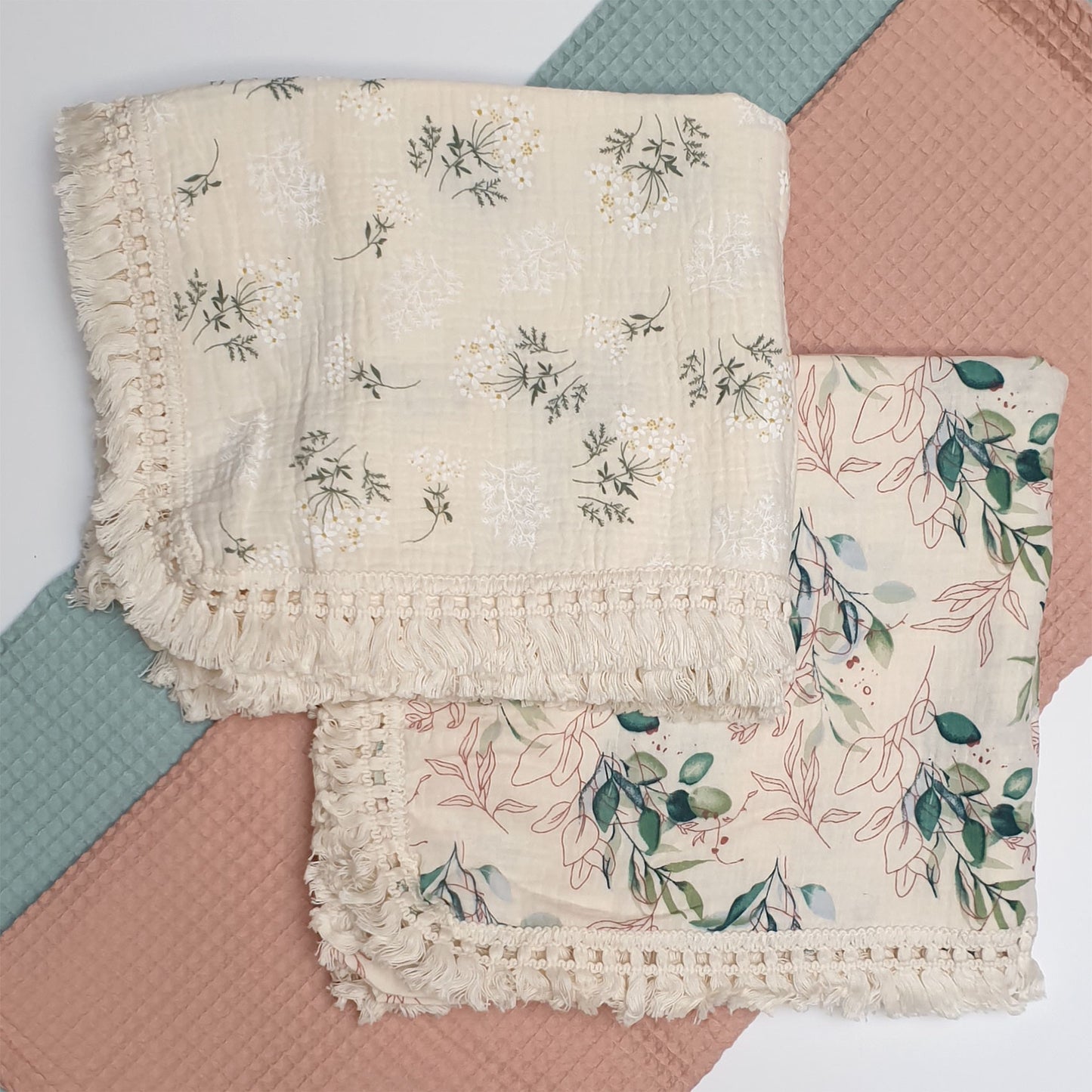 Hydrofiele doek met botanische print en franje