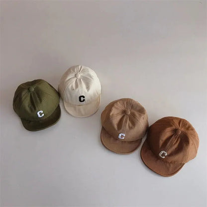 Baseball Cap met 'C' - Creme sfeer