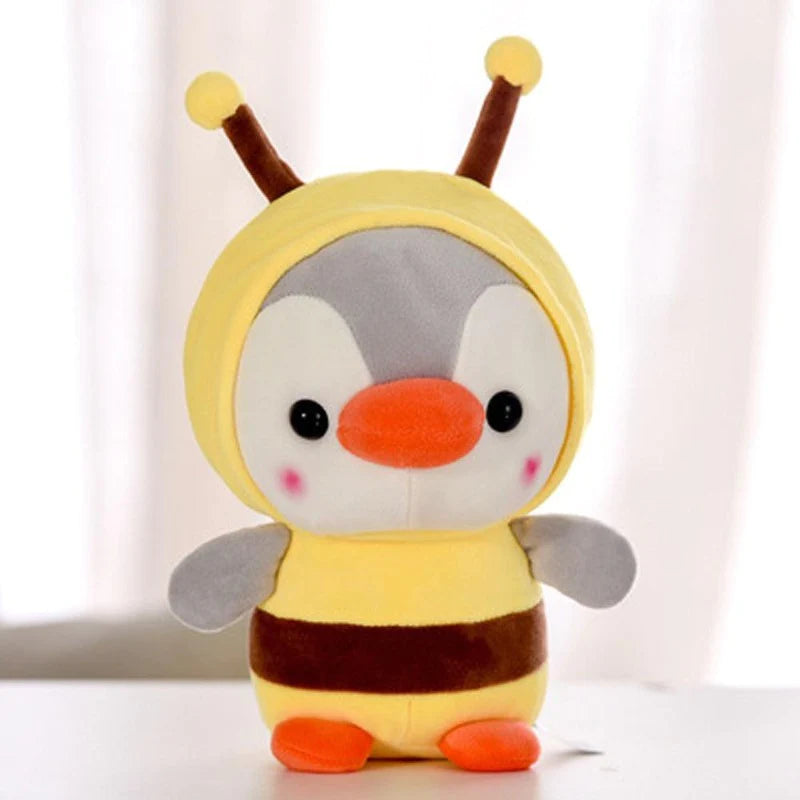 Kawaii pinguin knuffel vermomd als bij